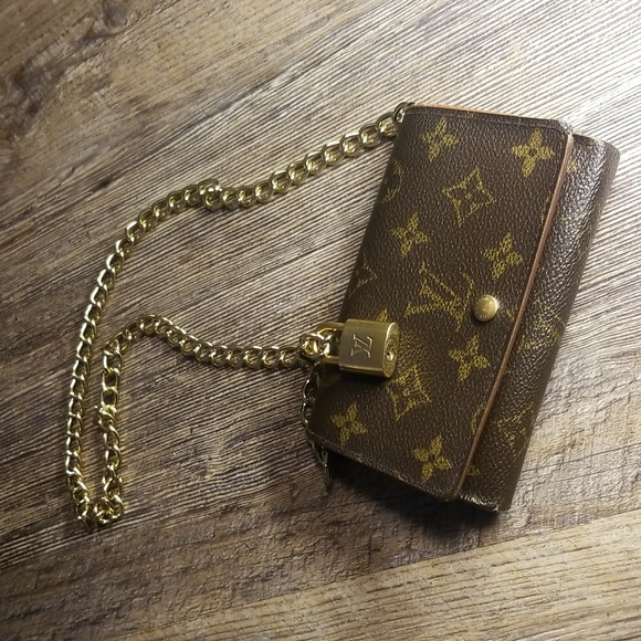 LV Bundle Louis Vuitton Monogram Porte Monnaie Billets Tresor Lock & Chain All 3 - Picture 1 of 17